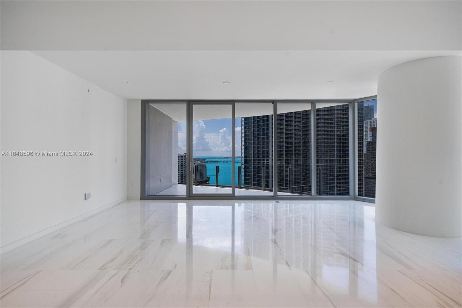 Building Photo - 300 Biscayne Boulevard Way