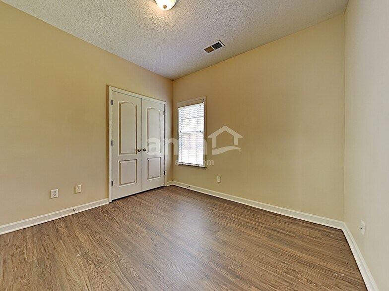 Building Photo - 548 Wesley Woods Dr