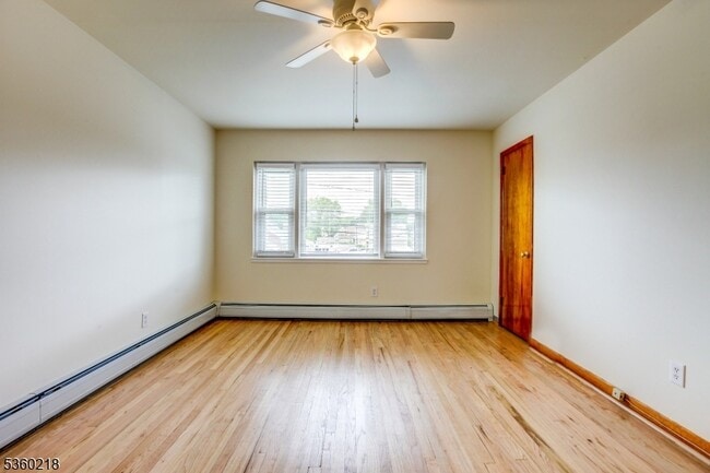 Building Photo - 1208 Morris Ave