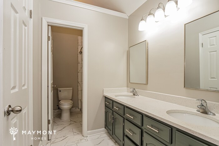 Building Photo - 3970 Almond Cove