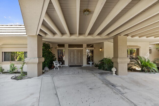 Building Photo - 73880 Grapevine St