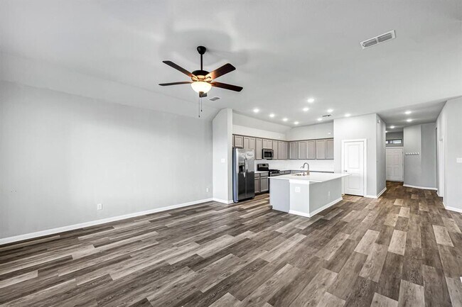 Building Photo - 4946 Hitchings Ct