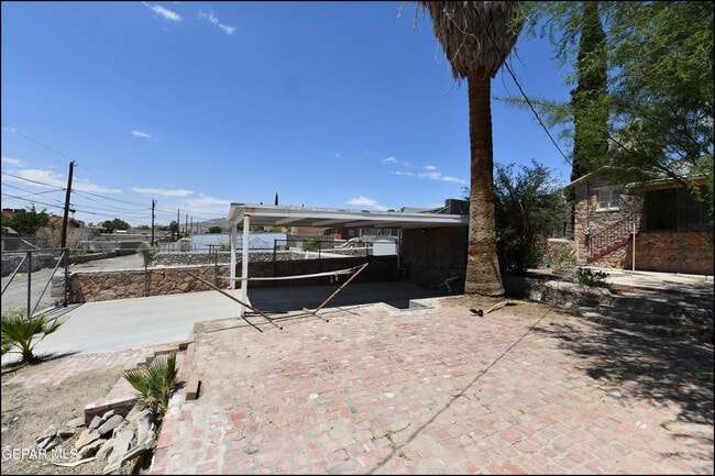 Building Photo - 4526 Bliss Ave