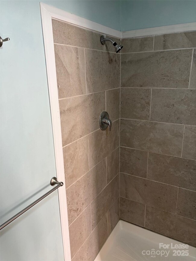 Building Photo - 3712 Tom Greene Rd