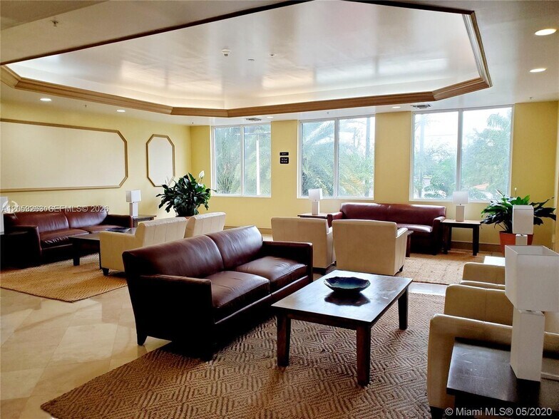 Building Photo - 3500 Coral Way