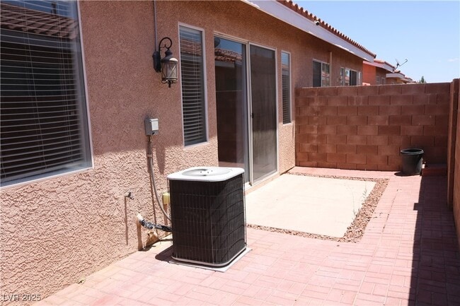Building Photo - 2841 Dunstan Way