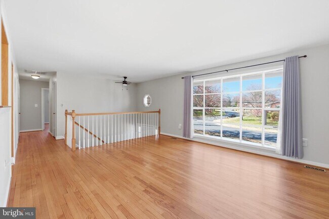 Building Photo - 3343 Slade Run Dr