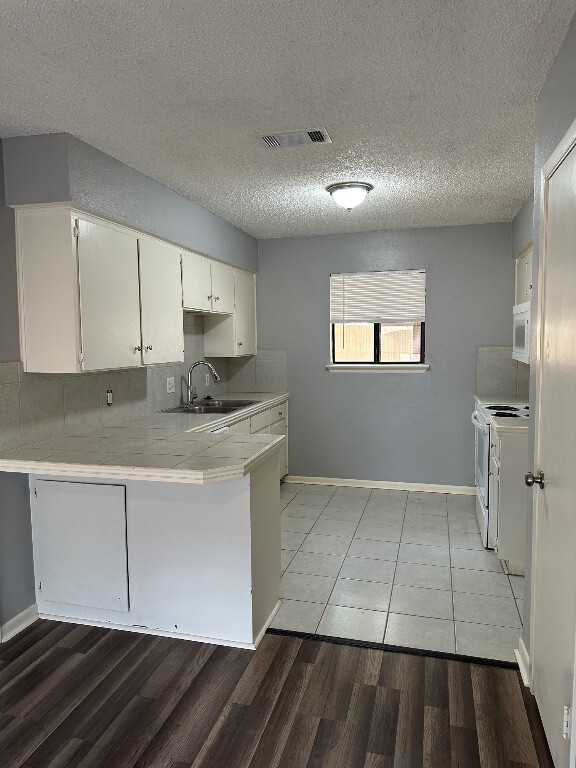 Building Photo - 1614 Plateau Ridge