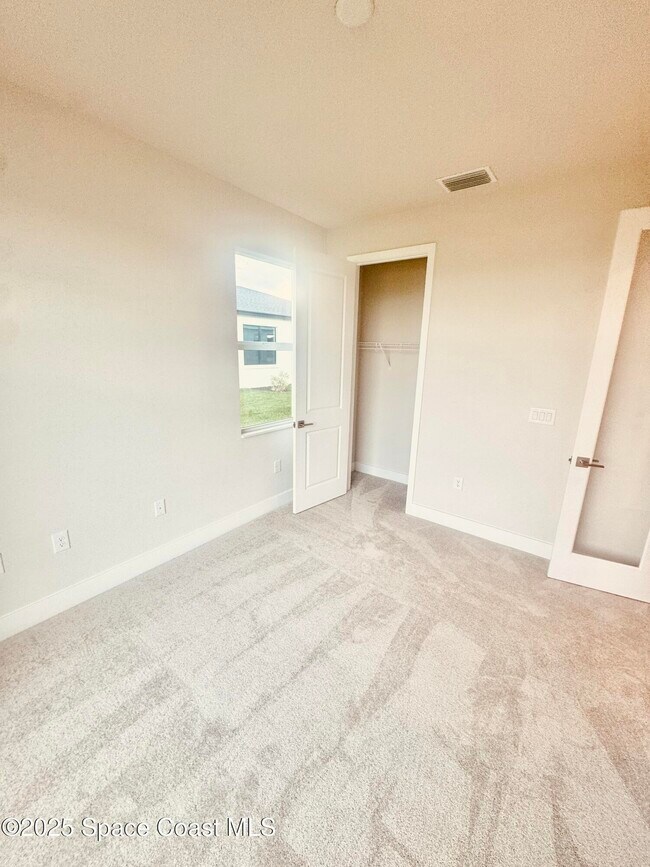 Building Photo - 8538 Rocard Ct