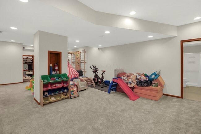 Building Photo - 5260 Leydorf Ln