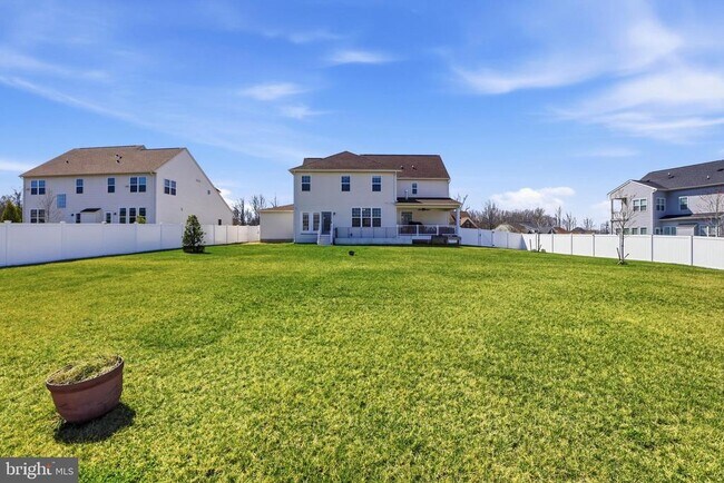 Building Photo - 6702 Savannah Dr