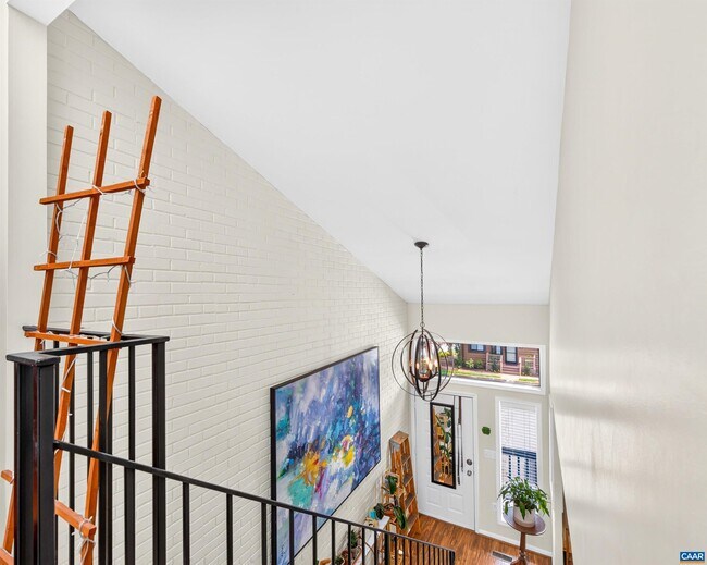 Building Photo - 227 Harvest Dr