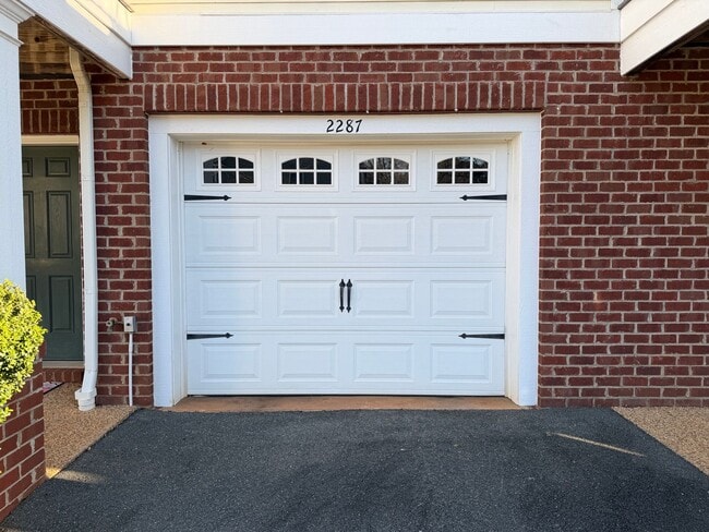 Building Photo - 2287 Whittington Dr