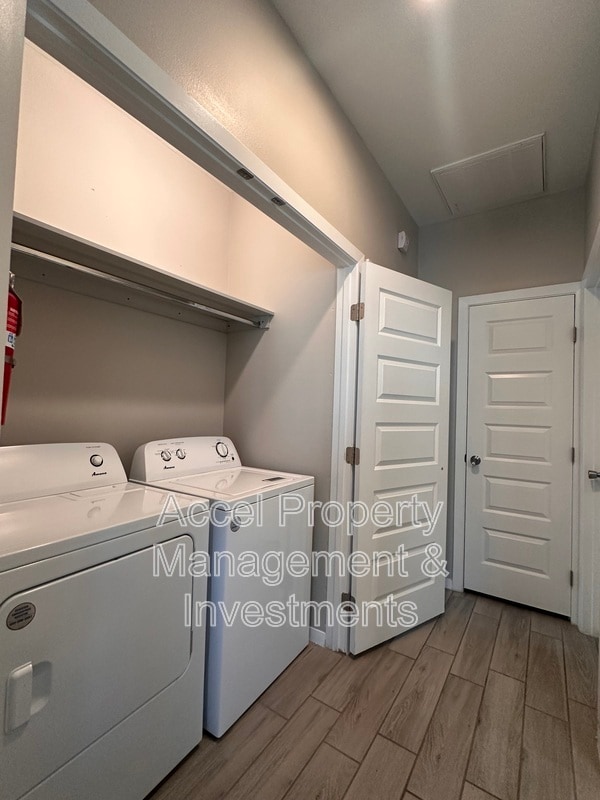 Building Photo - 3405 S Mia Ln