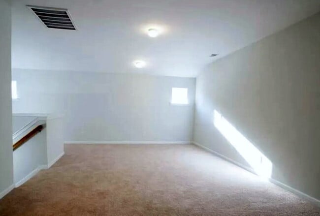 Building Photo - 146 Bellasera Wy