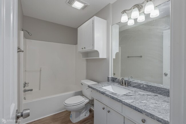 Building Photo - Beautiful South Bossier Southgate Estates ...