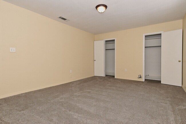 Building Photo - STANFORD.3406 A-B