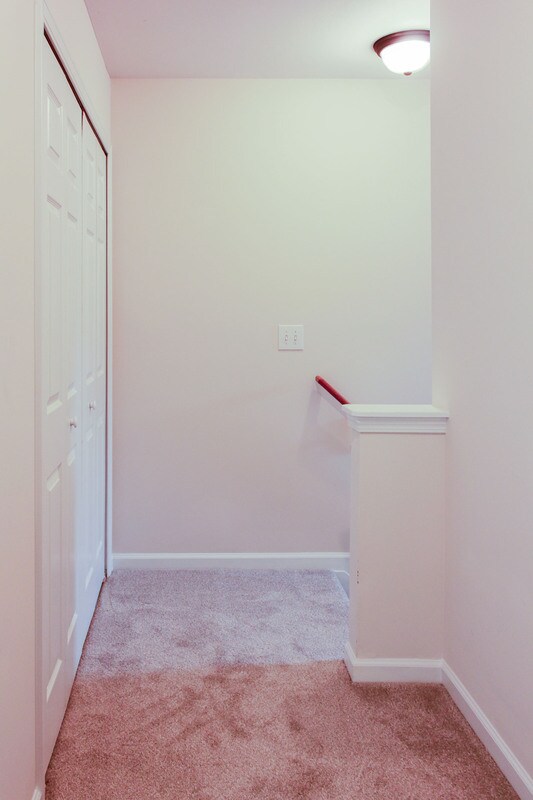 Building Photo - 2204 Valley Haven Dr