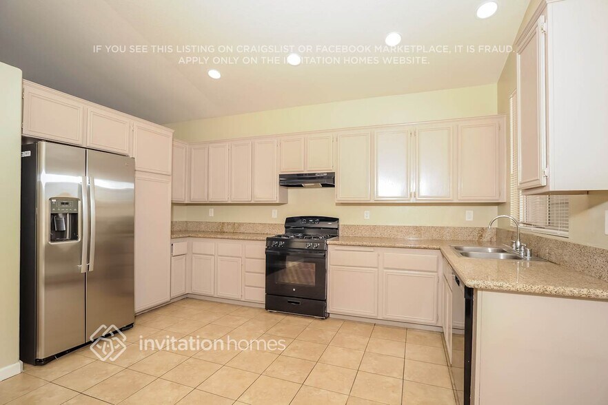 Building Photo - 12037 Reichling Ln