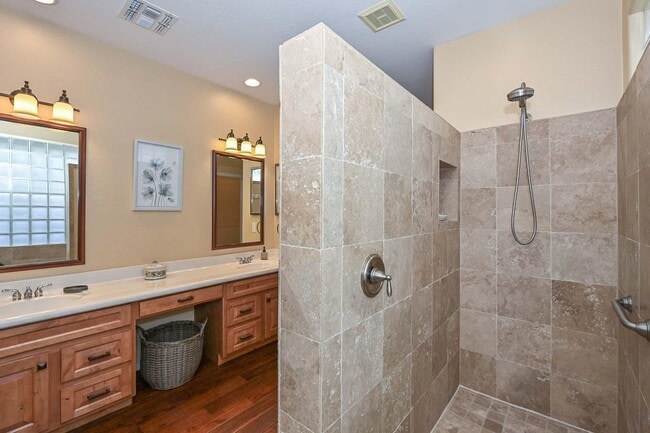 Building Photo - 41418 N Clear Crossing Rd