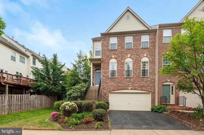 Building Photo - 12489 Lucas Dr