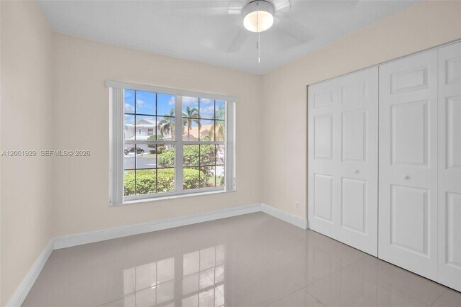 Building Photo - 17194 Ventana Dr