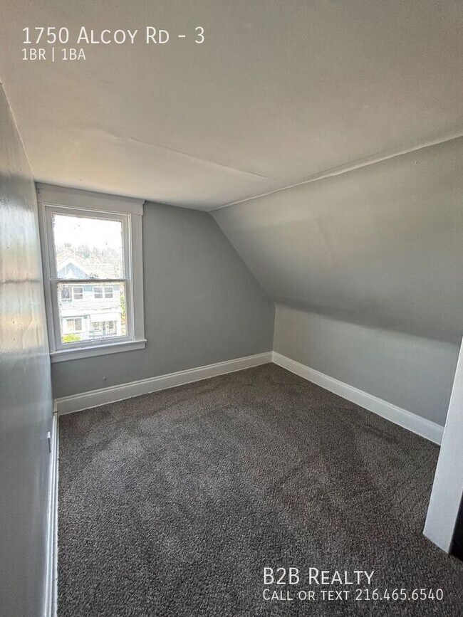 Building Photo - 1750 Alcoy Rd