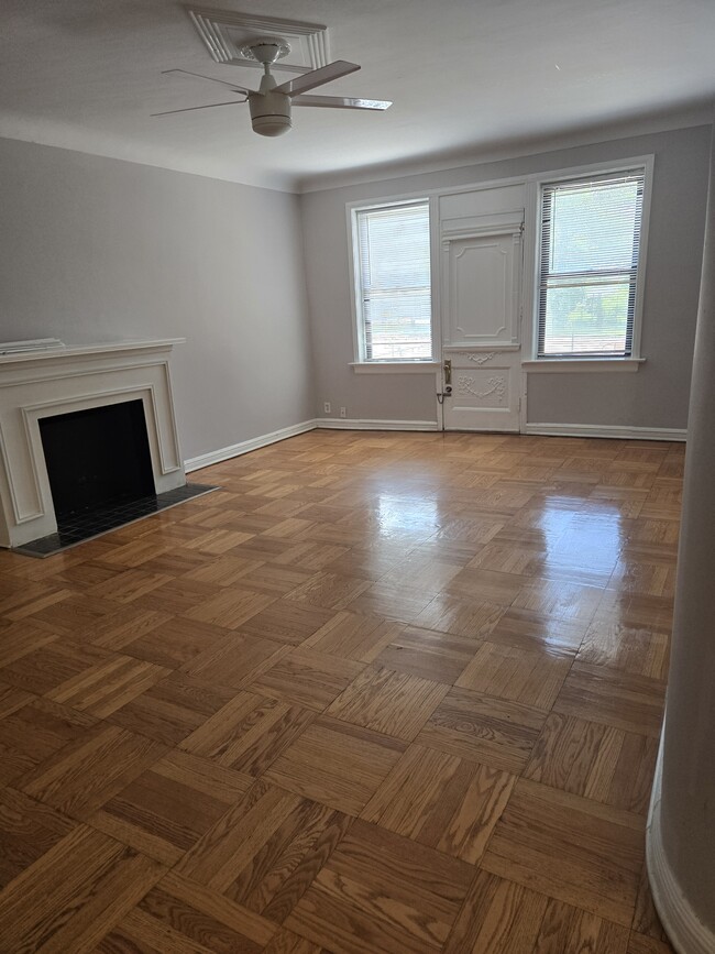 Building Photo - 7518 Cromwell Dr