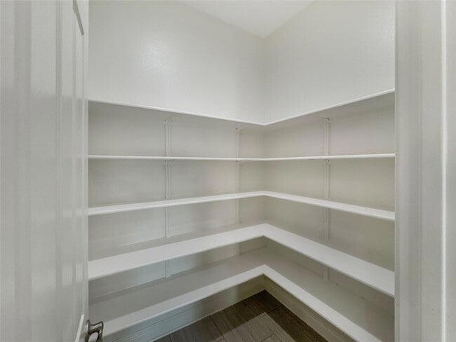 Building Photo - 7112 Cut Plains Trail