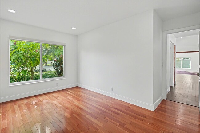 Building Photo - 8619 SW 51st St