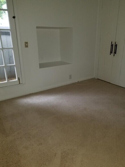 Bedroom 2 - 4822 Grand Ave