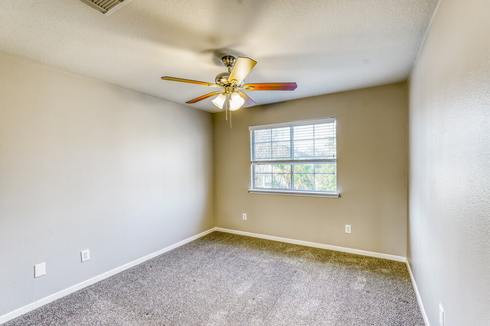 Building Photo - 519 Holly Crest Dr