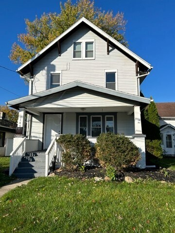 Primary Photo - 2146 East Ave