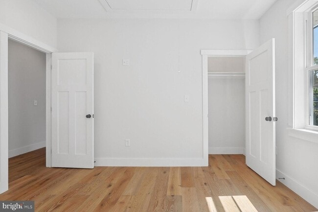 Building Photo - 1524 W Street SE Unit