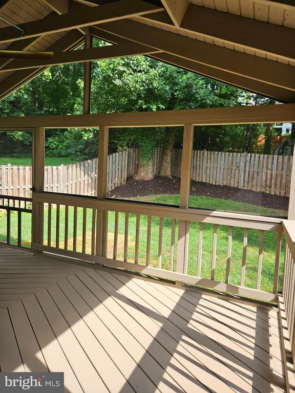 Building Photo - 5021 Swinton Dr