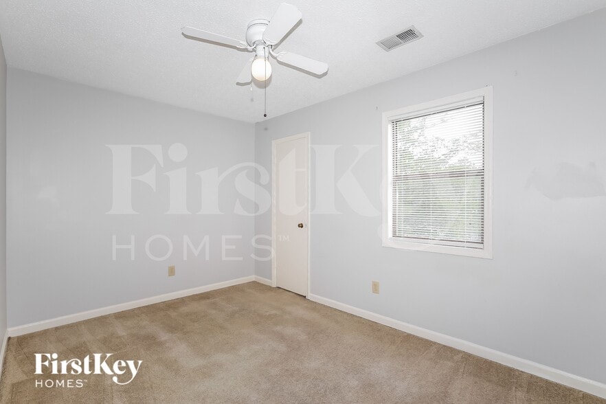 Building Photo - 1389 Millstream Trail NW