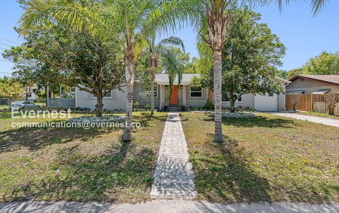 Building Photo - 5600 Tangerine Ave S