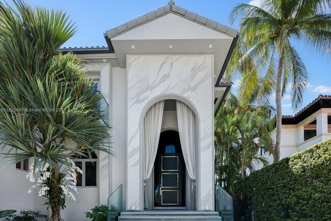 Building Photo - 176 S Hibiscus Dr