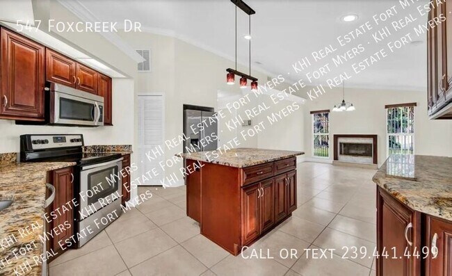 Building Photo - 547 Foxcreek Dr