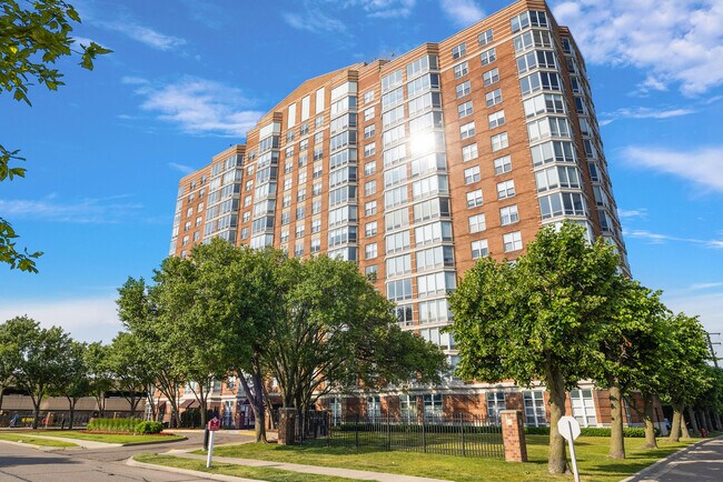 Building Photo - 250 E Harbortown Dr