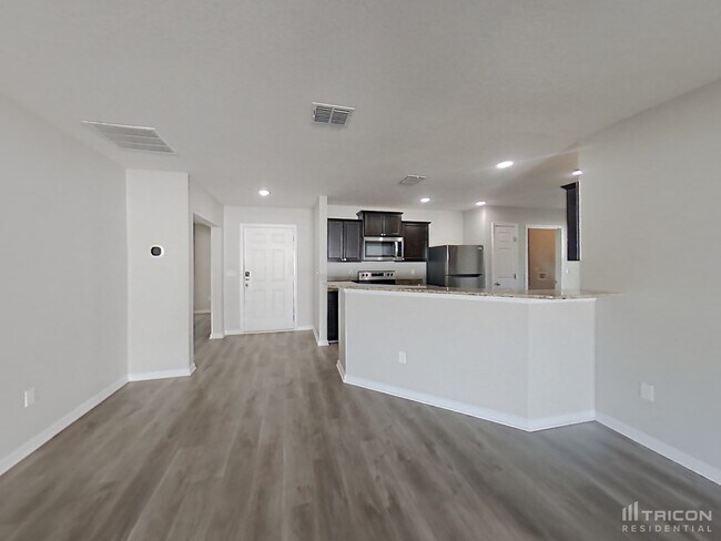 Building Photo - 77013 Birdseye Ct
