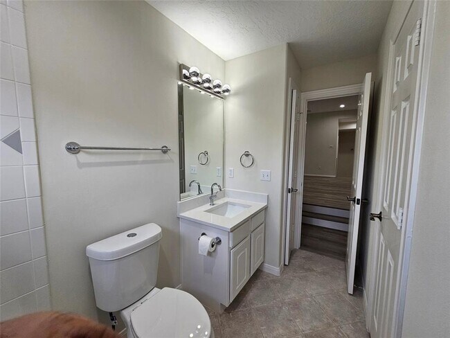 Building Photo - 12503 Rosewood Way Ln