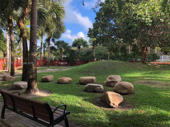 Building Photo - 255 Sunrise Dr