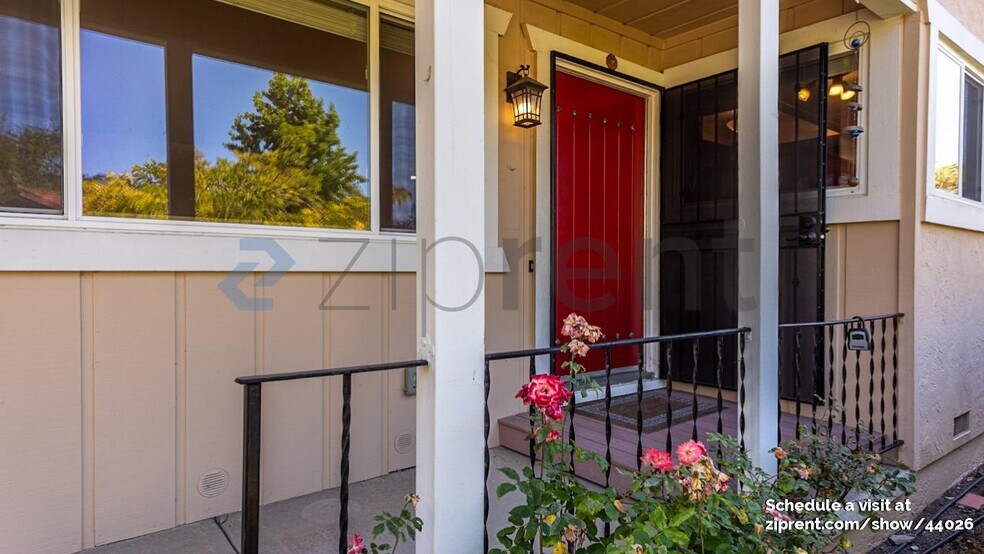 Building Photo - 5535 El Encanto Cir