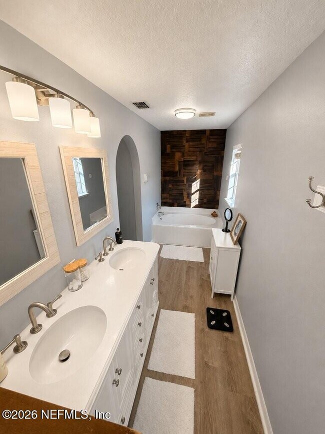Building Photo - 65013 Lagoon Forest Dr