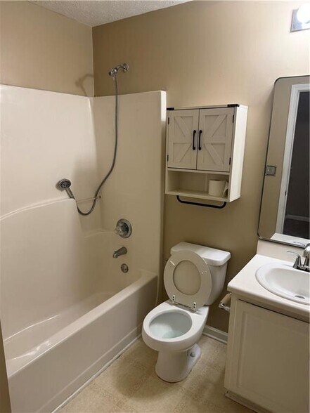 Building Photo - 92 Timber Ridge Dr