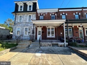 Building Photo - 419 Markle St