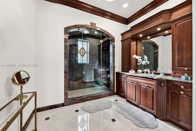 Building Photo - 628 Coral Way