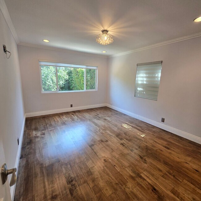Building Photo - “Spacious West LA 3-Bedroom Home with Private Backyard & Modern Upgrades