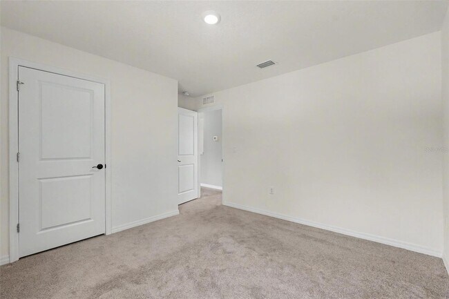 Building Photo - 36851 Goffaux Loop